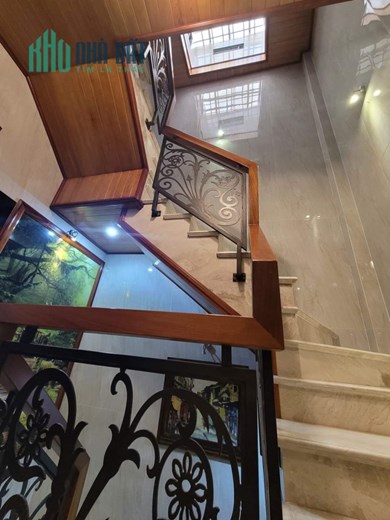 Nhà Quận 3, Huỳnh Tịnh Của, 2 mặt hẻm xe hơi, 53m2, 5 tầng, tặng nội thất dính tường