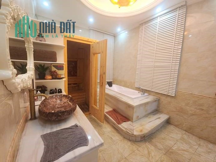 Biệt thự 212m2 Thành phố Giao Lưu khu vip, 4 tầng kinh doanh 42.8 tỷ
