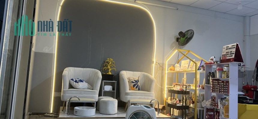 CẦN SANG NHANH Tiệm Nail - Mi - Tóc Vị Trí Đẹp Tại Quận 12