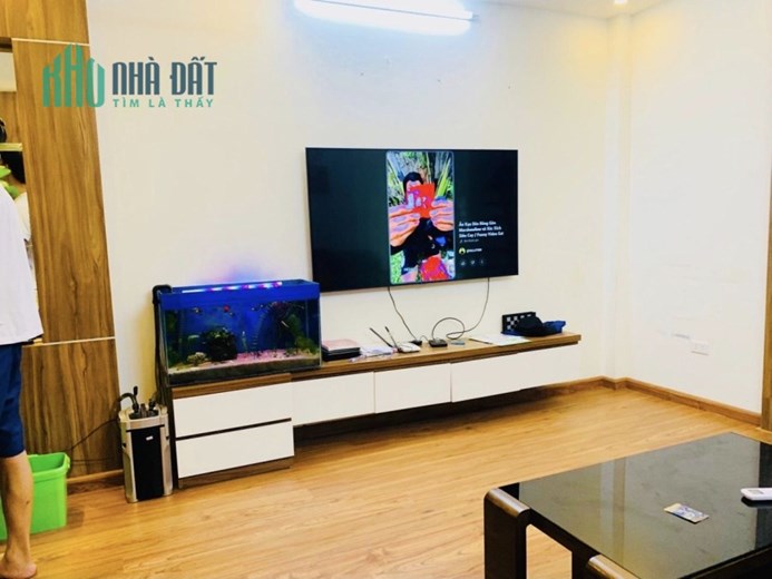 Bán Nhà Riêng Phố Yên Hòa 45m2 x 5T, mt 6,2 m, ô tô tránh kd, ở sướng 5.5 tỷ.
