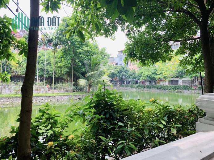 CHÍNH CHỦ BÁ-N NHÀ NGỌC HÀ - HÀNG HIẾM, 5T MỚI CỨNG ,GẦN Ô TÔ. CẠNH HỒ ĐIỀU HOÀ.