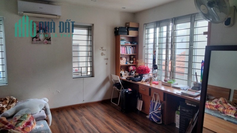 Bán GẤP Nhà 5 tầng phố Bồ Đề, 3 thoáng, gần Hồ, ở sướng, DT 52m2, MT 6m, giá 6 tỷ