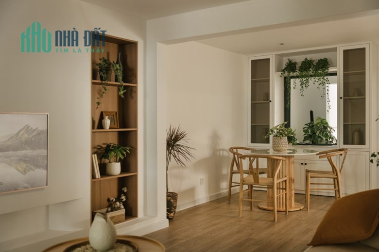 Bán nhà phố Nguyễn Lương Bằng Đống Đa, Ô tô,  DT 45m x 5t, MT6.5, chỉ Nhỉnh 4 tỷ, chỉ việc về ở