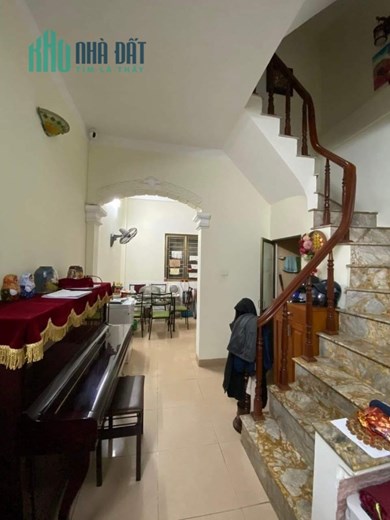 Hiếm!!! Nhà La Thành Nhỏ - Ô Chợ Dừa, 45m x 4t, giá 4.5 tỷ.
