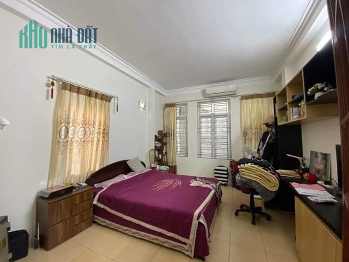 Hiếm!!! Nhà La Thành Nhỏ - Ô Chợ Dừa, 45m x 4t, giá 4.5 tỷ.