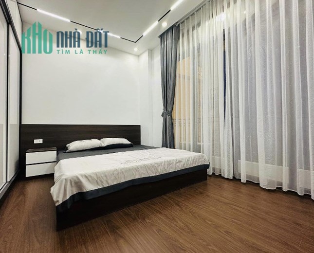 Hiếm cực LÔ GÓC - TẶNG NỘI THẤT phố Yên Hòa 38m x 5 tỷ 35