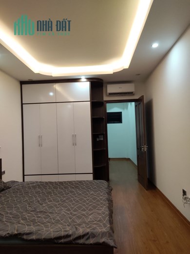 Chính chủ nhờ bán nhà 279 Đội Cấn thông sang Hoàng Hoa Thám 35m2 x 6 T thang máy 4,55 tỷ