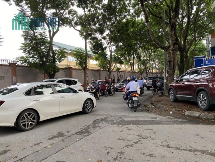CHÍNH CHỦ giao bán nhà LK Học Viện An Ninh, Văn Quán - 80m 5 tầng Mt 5m vỉa hè KD tấp nập