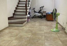 Cho thuê nhà nguyên căn 30 m2, 5T, 3N, 13.5 triệu, Văn Cao, Ba Đình.