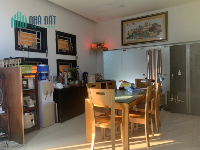BIỆT THỰ LÔ GÓC, DIỆN TÍCH RỘNG, MẶT TIỀN RỘNG, GẦN CHỢ AN HẢI BẮC, THÔNG NGÔ QUYỀN, GIÁ MỀM