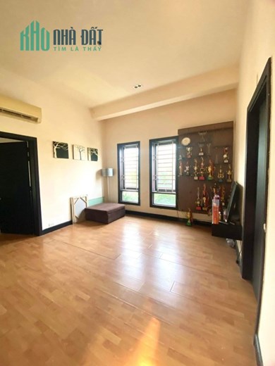 BIỆT THỰ LÔ GÓC, DIỆN TÍCH RỘNG, MẶT TIỀN RỘNG, GẦN CHỢ AN HẢI BẮC, THÔNG NGÔ QUYỀN, GIÁ MỀM