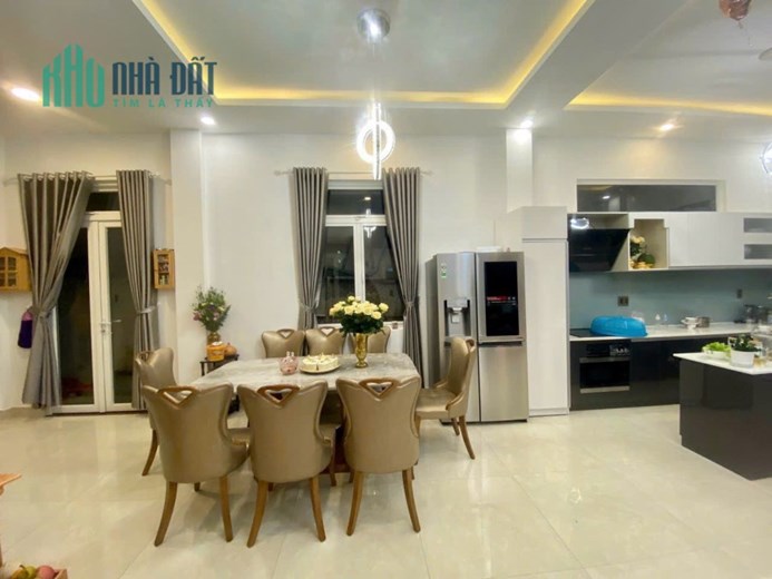 Bán biệt thự 192m2 Sổ riêng xây dựng Đ. Hoàng Diệu, Phường 5, Đà Lạt