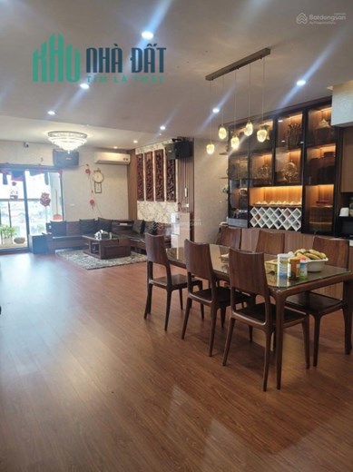 Chung cư Landmark 105, Văn Khê, Hà Đông -  Lô góc, 145m2/4PN, full nội thất, nhỉnh 4 tỷ