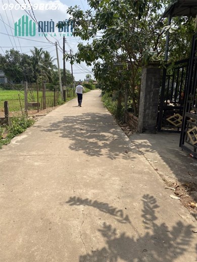 CẦN TIỀN DƯỠNG GIÀ TÔI BÁN GẤP LÔ ĐẤT GẦN 1,8 SÀO CÓ SẴN 300m2 THỔ CƯ