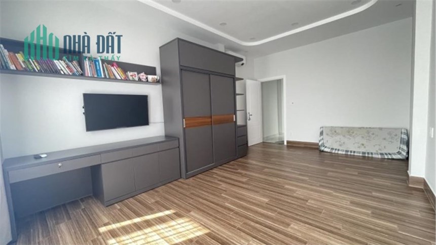 Gấp bán nhà đường Lê Quang Định Bình Thạnh ,50m2 ngang 5m chỉ nhỉnh 4Tỷ TL.