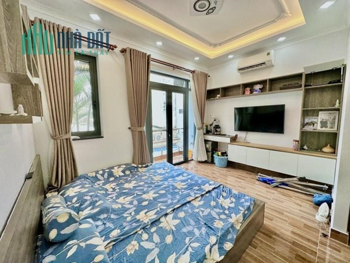 Gấp bán nhà đường Lê Quang Định Bình Thạnh ,50m2 ngang 5m chỉ nhỉnh 4Tỷ TL.