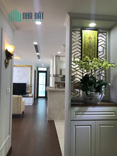 Chung cư Skyline Hoàng Cầu Đống Đa 105m2 3 ngủ 2VS SĐCC .