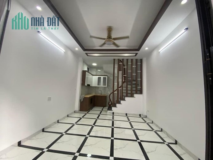 Chủ cần bán GẤP nhà phố Mỹ Đình 39m2, 5 tầng, Ô TÔ 50M, chỉ nhỉnh 4 tỷ.