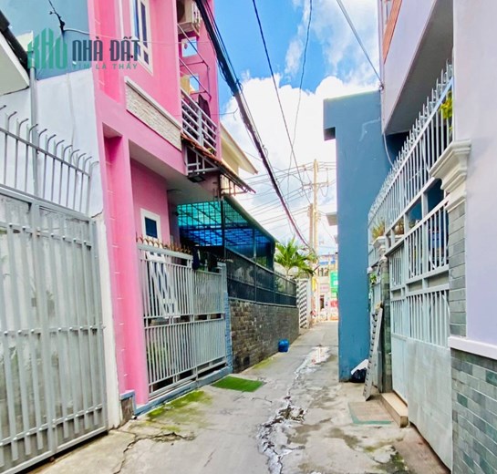 VỊ TRÍ ĐẸP HXH KHA VẠN CÂN DT 3.7X13 GIÁ 4.5TY