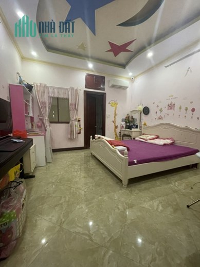HXH 1 CĂN RA MT SÁT ST NHẬT 68m2 NGANG 4M 3PN KHU TÂN QUÝ NHỈNH 5 TỶ TL
