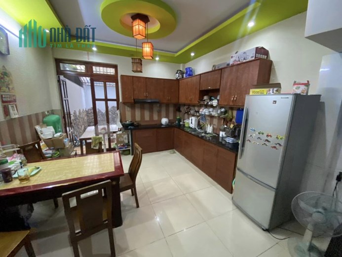 Đường 6m Thông Quang Trung GV_100m2_4 Tầng _8.7 Tỷ