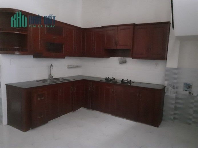 Nhà giá Ngộp HXH Chỉ hơn 4 tỷ, Nở hậu 4.6x13M, 3 tầng Đúc BTCT