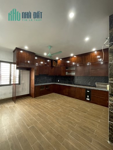 Bán nhà 5 tầng mặt phố Bà Triệu gần nhà thờ lớn TP