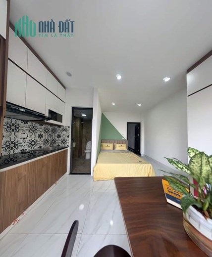 Bán Căn CCMN Phạm Văn Đồng 60m2 x 6 tầng , 13 phòng khép kín , full nội thất mà giá hơn 10 tỷ.