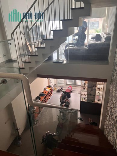 BÁN NHÀ MẶT TIỀN KINH DOANH-4 LẦU (4*15) CHỢ TÂN MỸ SÁT NGUYỄN THỊ PHẬP ,TÂN PHÚ, QUẬN 7 Chỉ :11 Tỷ