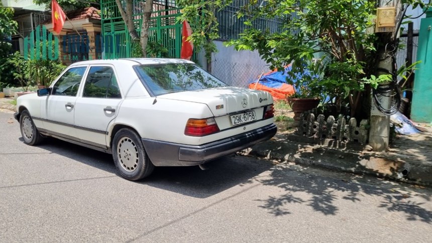 Chính chủ Chủ lên đời bán xe mec w124