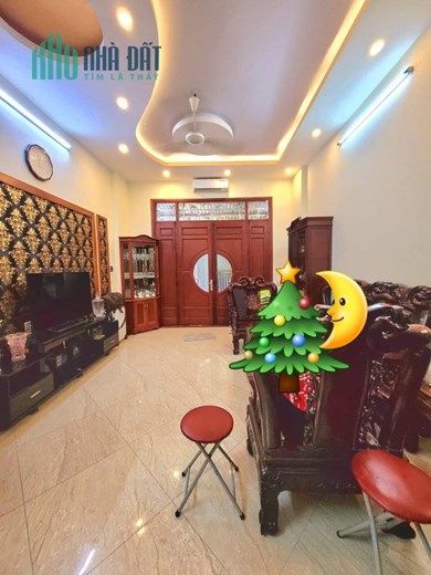 Nhà đẹp Hoàng Hoa Thám 35m 4 tầng 2.8 tỷ Lô Góc Full nội thất xách vali ở ngay