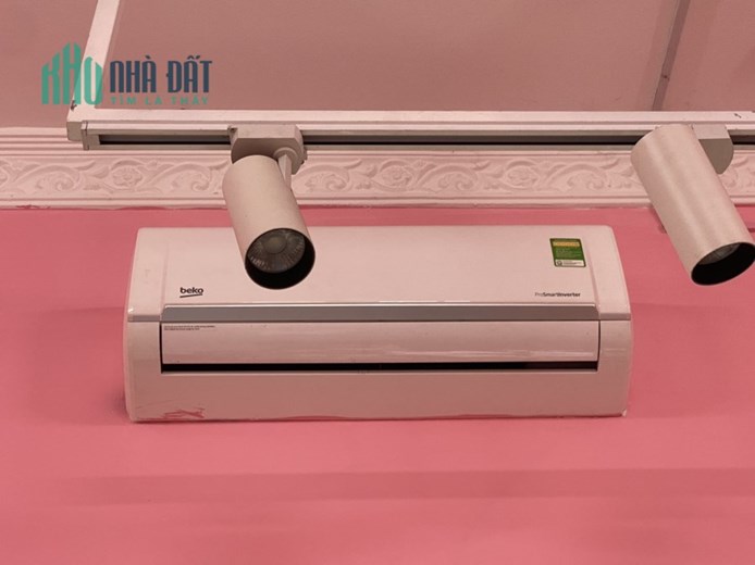 CẦN SANG MẶT BẰNG ĐƯỜNG Nguyễn Ái Quốc