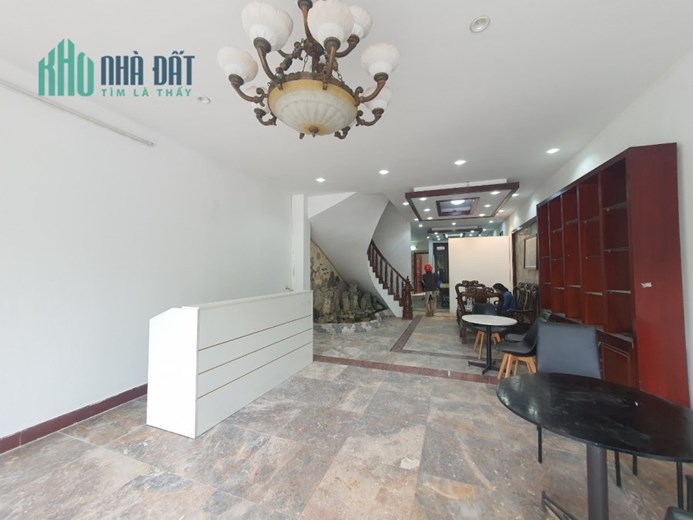 Cho thuê căn nhà tại đường Trần Phú ,Vĩnh Yên 100m2, giá: 14 triệu/ tháng.Liên hệ: 0986.454.393
