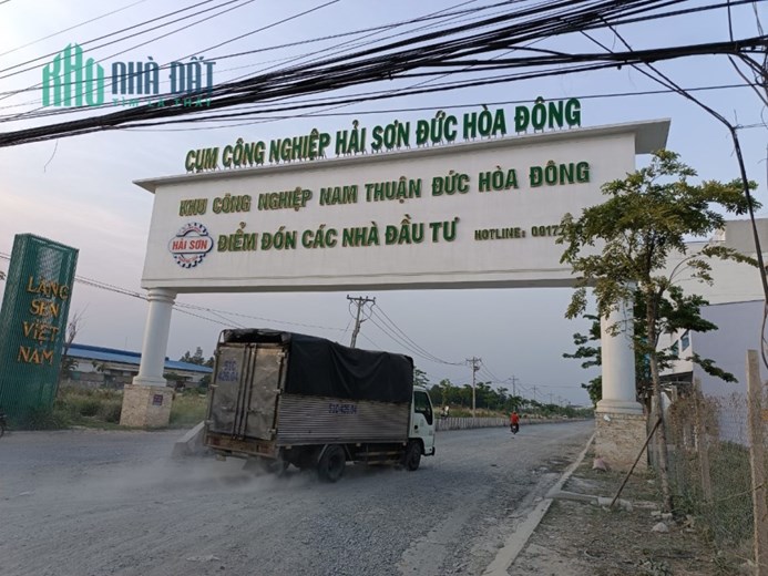 Chủ cần bán gấp ngay trong tháng đất full thổ lô góc ngã tư trục chính Tỉnh Lộ 10