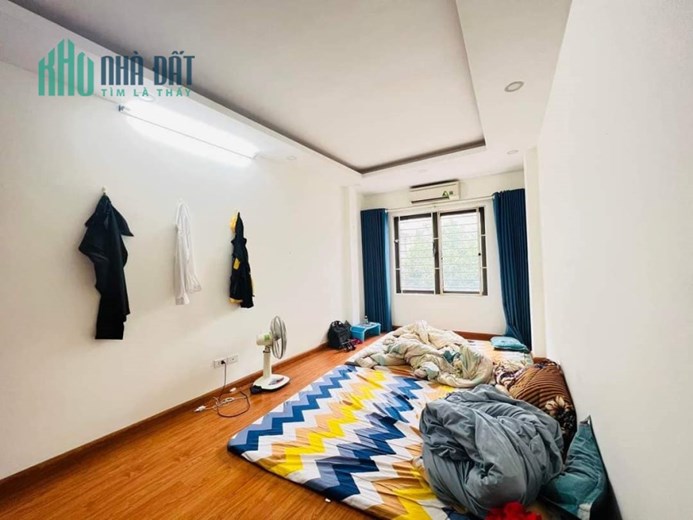Bán nhà mới đẹp Chính Kinh Thanh Xuân 30m 6 tầng ngay sát ô tô tránh 4.5 tỷ