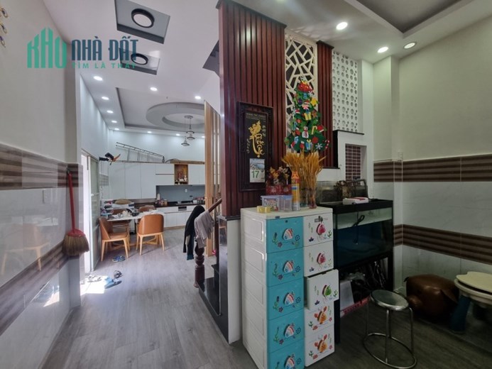 +Ngộp Bank Bán Gấp Nhà 1 sẹc ngắn Gò Dầu Tân Phú 56m2 Ngang Đẹp 4.5m Trệt lầu HXH Giá 3 tỷ xx