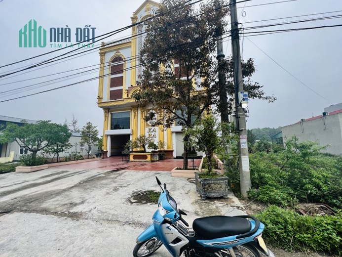 ĐẤT NỀN CÔ TÔ MẢNH ĐẤT THỊ TRẤN KHU ĐIỆN LỰC FULL THỔ
