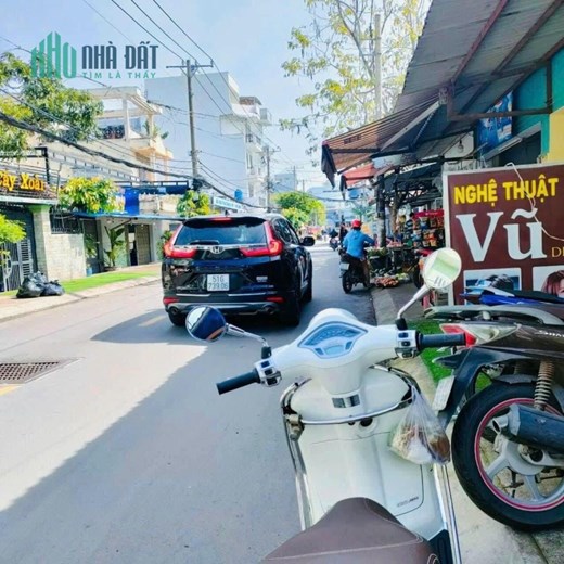 SIÊU PHẨM NHÀ ĐẸP ĐƯỜNG 15m Dương Quảng Hàm p6 gò vấp