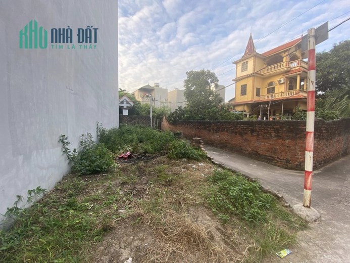 ĐẤT đường Liên Mạc - ngay Tiểu học Liên Mạc - căn góc - đường Ô TÔ - lh 0364641141