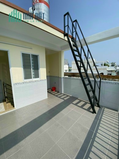 Bán nhà xay mới 3 lầu gần chợ bình thới quận 11