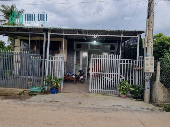 NHÀ ĐẸP CHÍNH CHỦ - Kẹt Tiền Cần Bán Gấp Căn Nhà Tại Tây Ninh