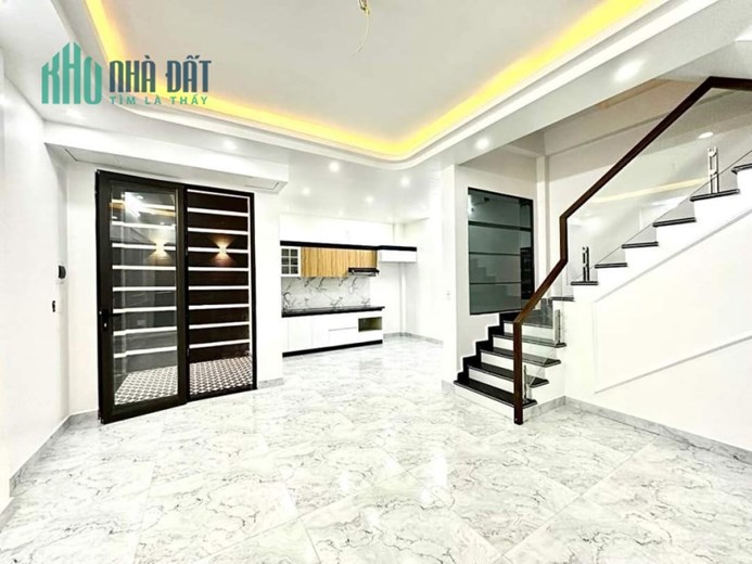 chính chủ cần bán nhà mặt phố Quận 12