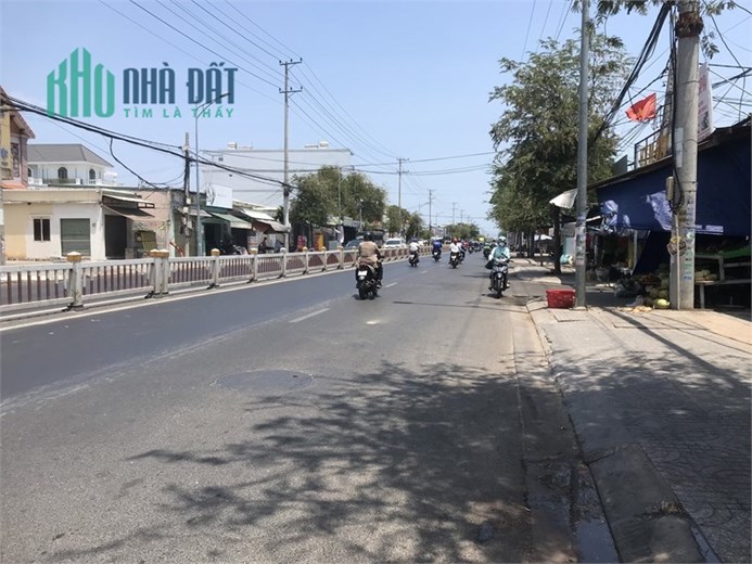 Cho thuê mặt bằng đường 30/4 VT cạnh chợ P11 đông đúc