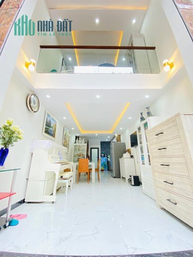 Bán nhà phố Láng Đống Đa xây mới 6 tầng thang máy 40m2 mt3.5m chỉ 5.4 tỷ
