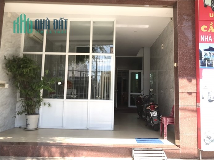 Cho thuê mặt bằng đường 30/4 tpvt cạnh UBND phường 11 khu sầm uất