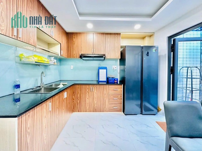 Nhà đẹp 5 tầng 40m2 toàn bộ nội thất hẻm xe hơi siêu rẻ nhất gò vấp