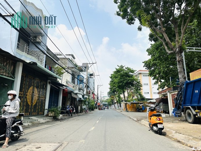 Mặt tiền nhựa 8m. Hương lộ 2. Bình Tân. 85m2. Nở hậu tài lộc. Nhỉnh 5 Tỷ.