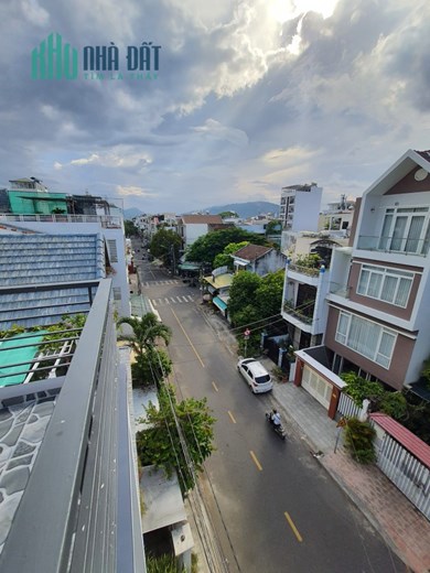 Bán nhà 4 tầng trung tâm khu BÀN CỜ ở TP.Nha Trang DTSD:184m² 8,5 tỷ