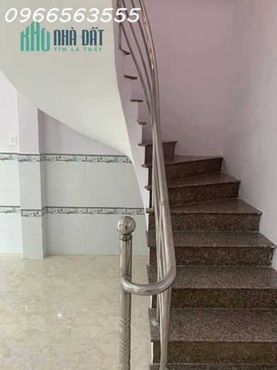 CẦN BÁN GẤP PHẠM HỮU LẦU- NGANG 4M, DÀI 17M , 3 LẦU , GIÁ NHỈNH 4 TỶ