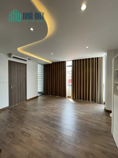 BÁN NHÀ NGÕ TÔN ĐỨC THẮNG ĐA HN. ĐẲNG CẤP THƯỢNG LƯU. 8 TẦNG , GARA , MẶT TIỀN 13M